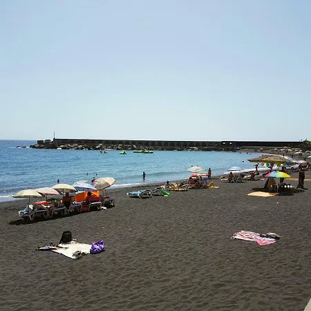 Playa Puerto Modern 公寓 *